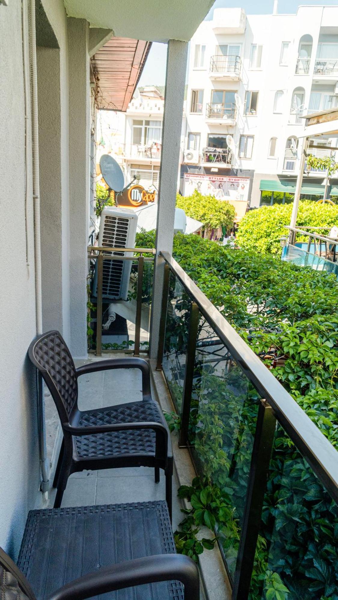 Port Marmaris Rooms Экстерьер фото