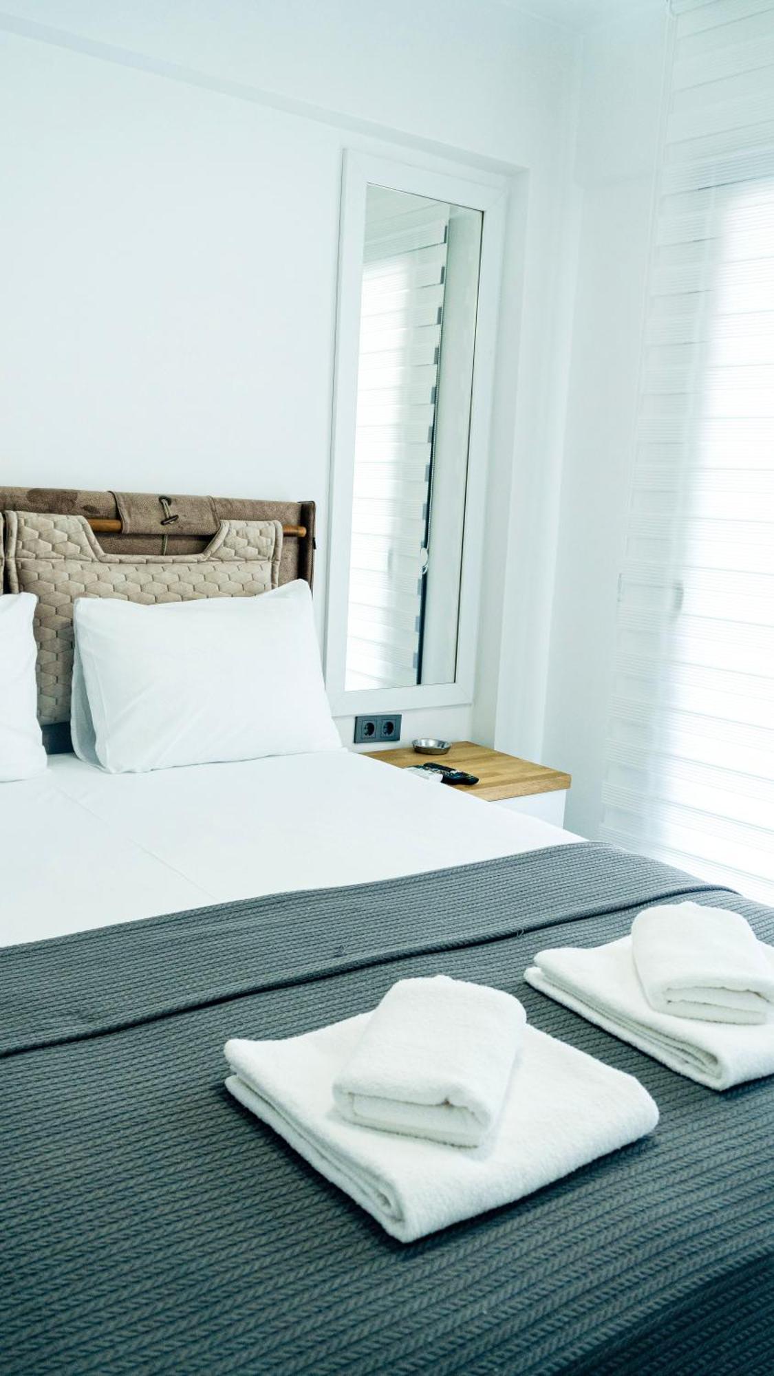 Port Marmaris Rooms Экстерьер фото