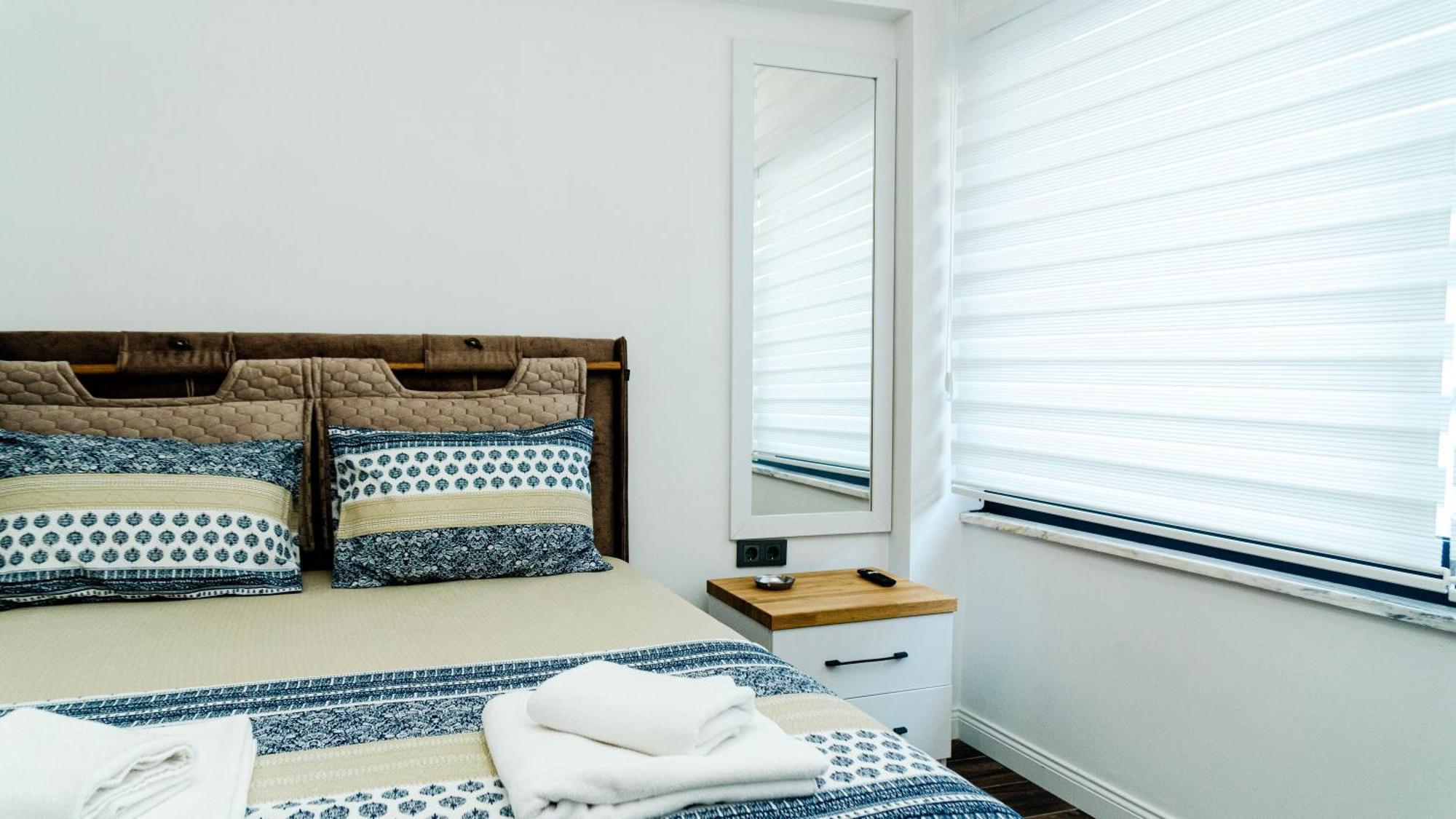Port Marmaris Rooms Экстерьер фото